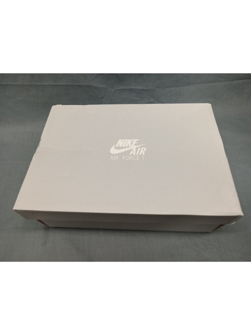 Nike Air Force 1 LE (GS) Sneakers Leather Triple White Boys Size 7 NEW IN BOX! - Picture 12 of 12